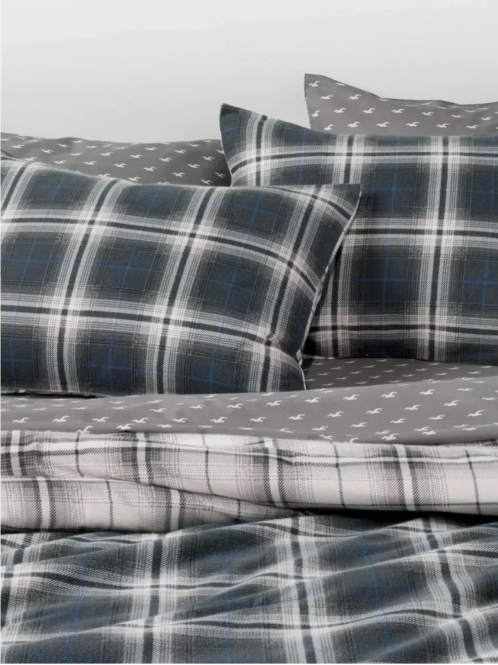 Hollister Target FULL/QUEEN Reversible Comforter & Sham Set Navy Gray Plaid NEW